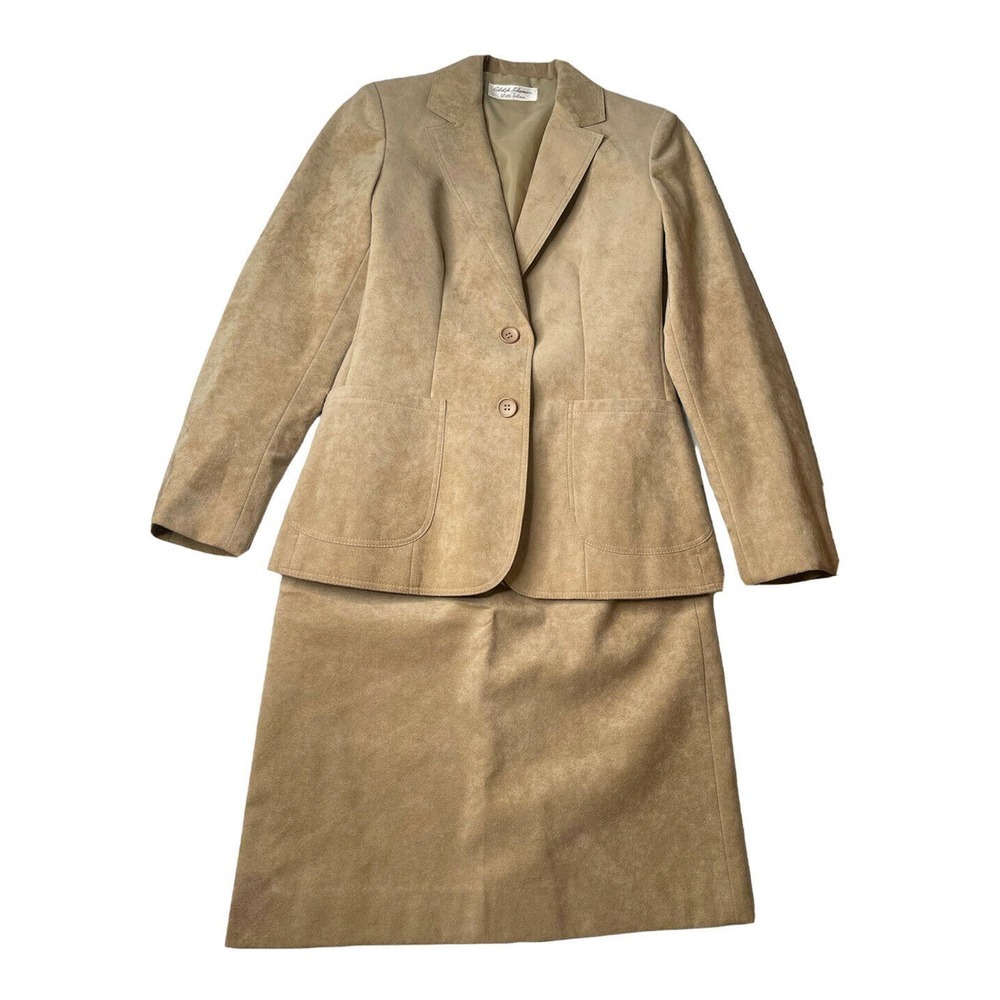 Vintage Womens Adolph Schuman for Lilli Ann Tan Ultra Suede‎ Blazer Skirt Suit S